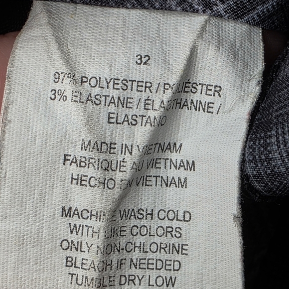 PGATour Men's Flat Front Golf Shorts, Color Caviar, Size 32 - Picture 5 of 10